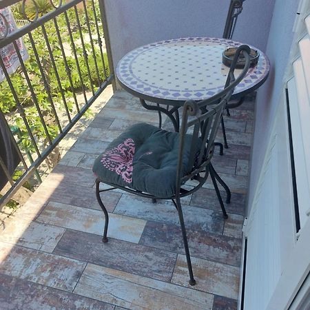 Apartments Villa Lilla Baška Voda Eksteriør bilde