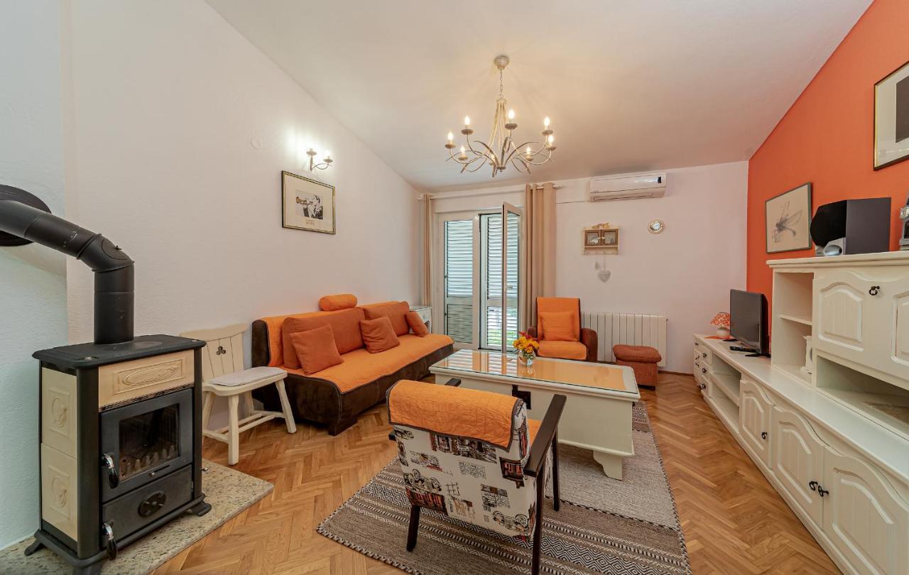 Apartments Villa Lilla Baška Voda Eksteriør bilde