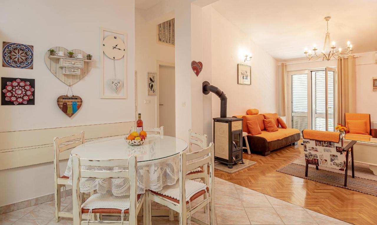 Apartments Villa Lilla Baška Voda Eksteriør bilde