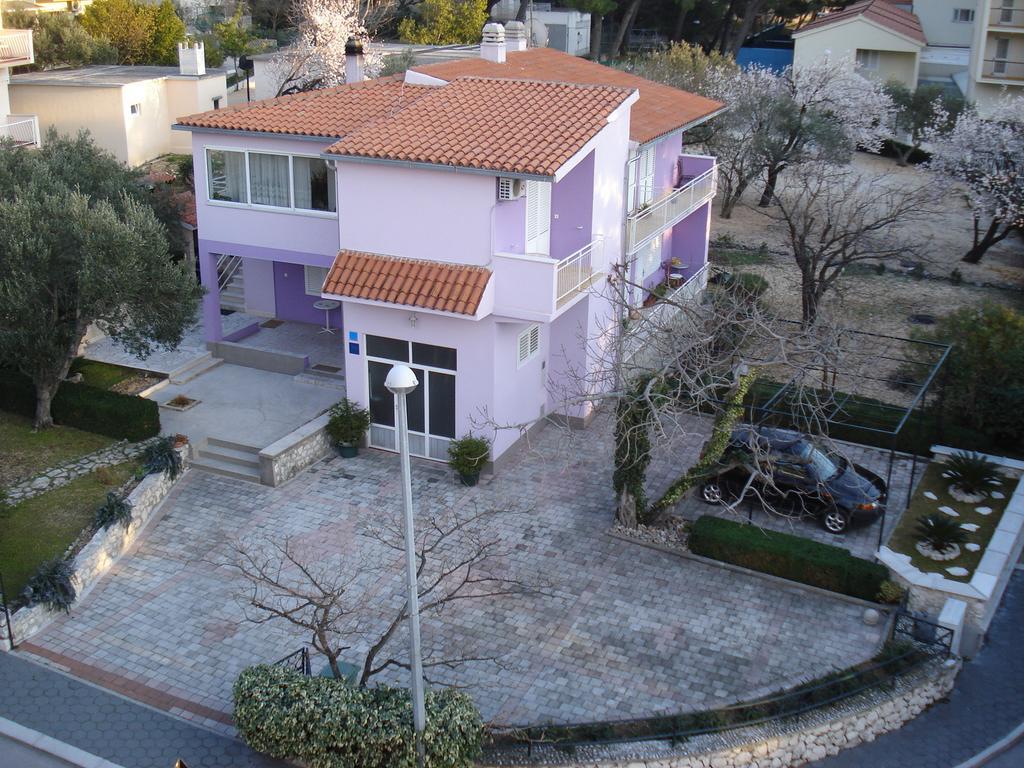 Apartments Villa Lilla Baška Voda Eksteriør bilde