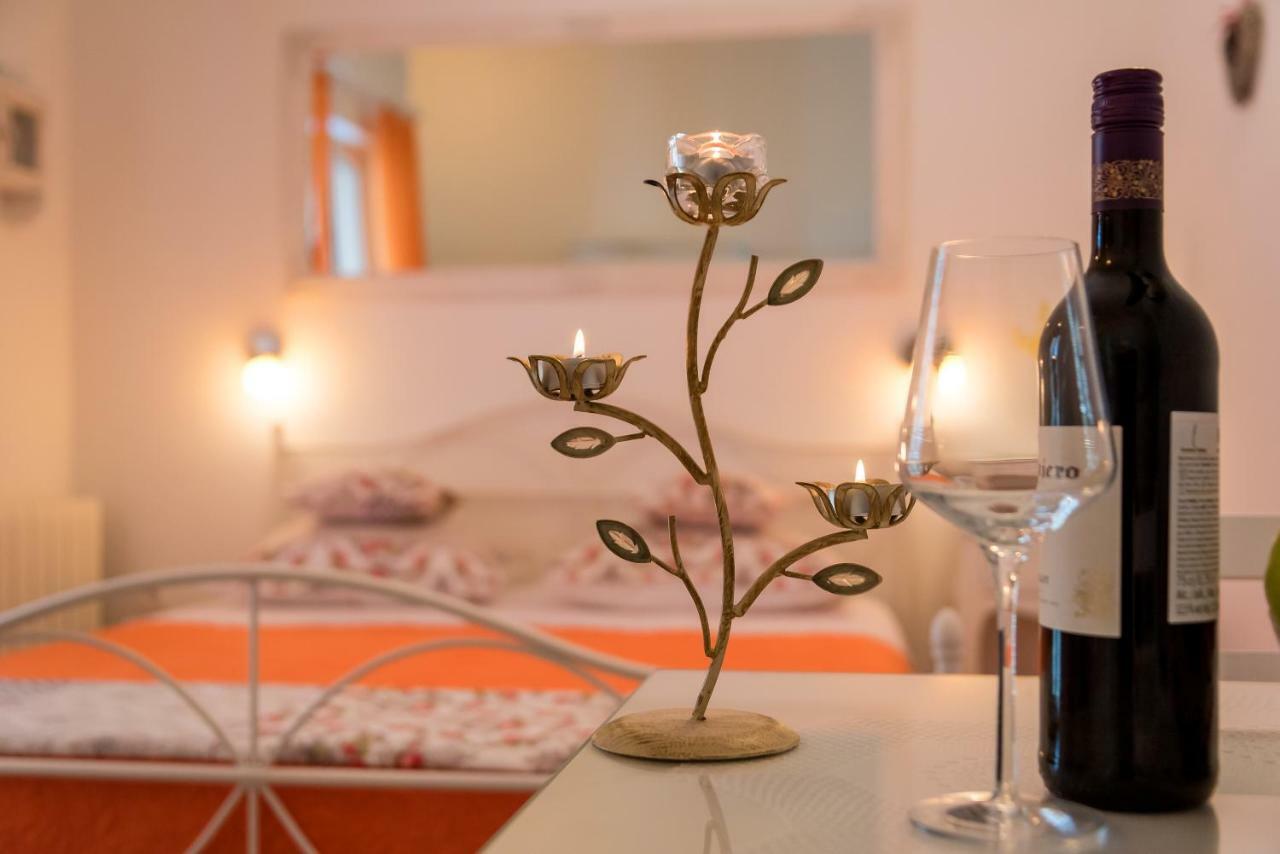 Apartments Villa Lilla Baška Voda Eksteriør bilde